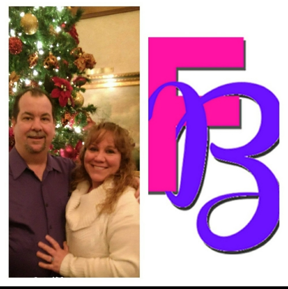 Meet your Poshers Torrey and Kim!